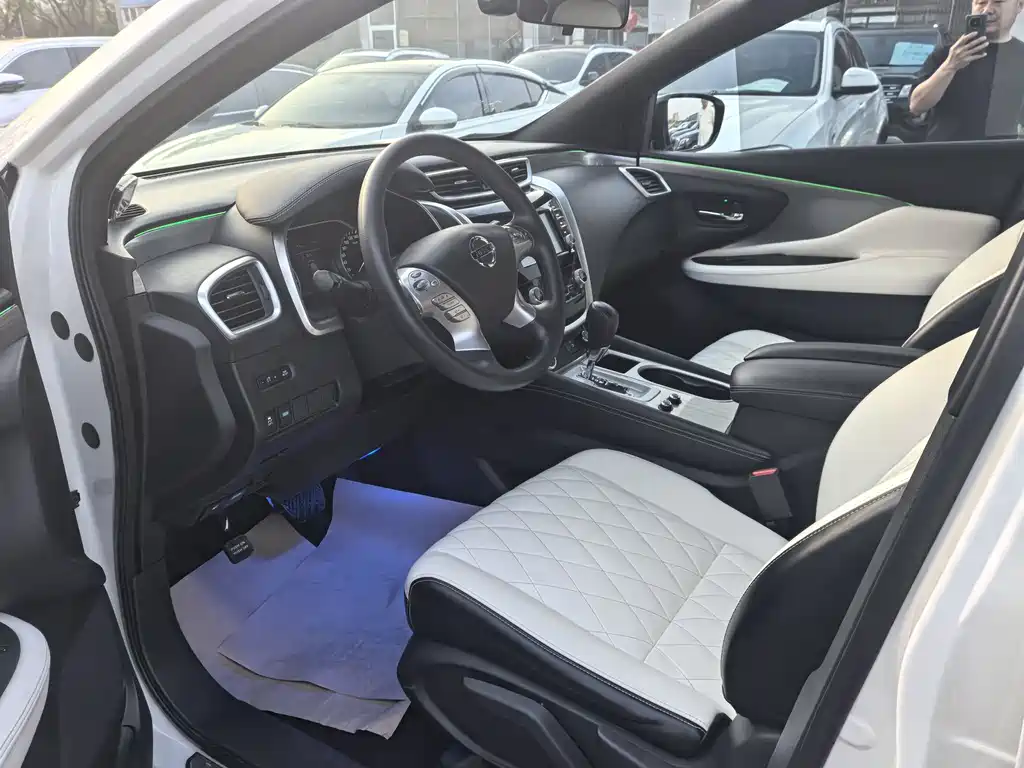 Nissan Murano 2.5L XL 2WD Connected Luxury Edition, фото 11