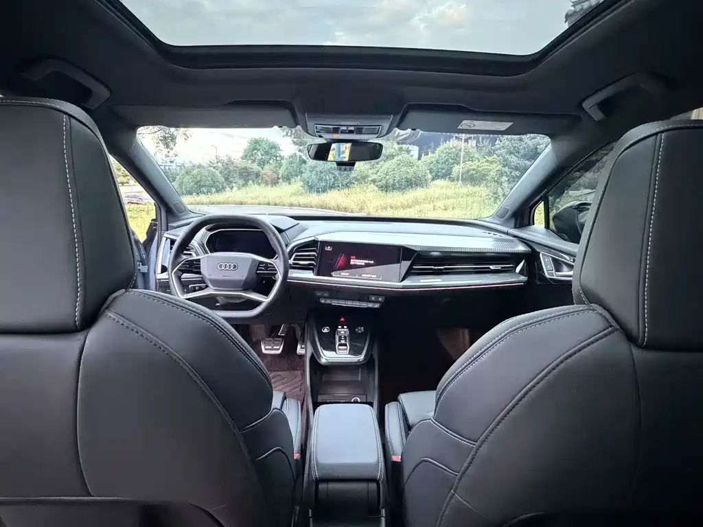 Audi Q4 e-tron — миниатюра 7