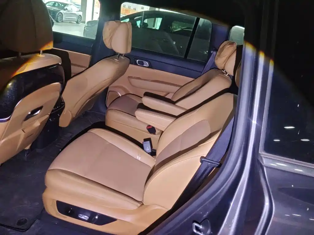 Li Auto Li ONE — миниатюра 17