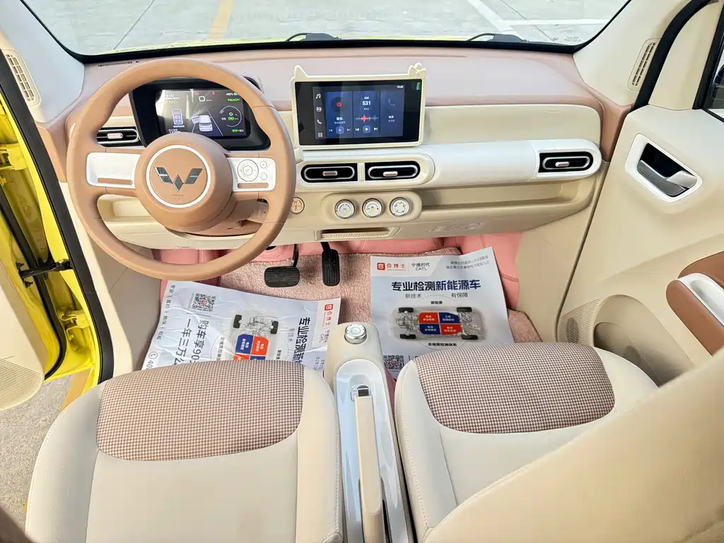 Wuling MINIEV — миниатюра 11