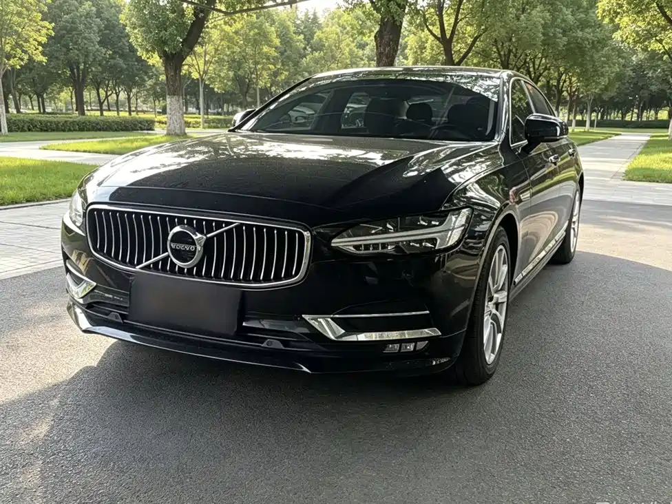 Volvo S90 — миниатюра 2