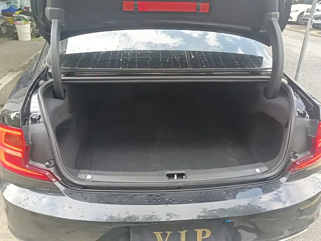 Volvo S90 — миниатюра 19