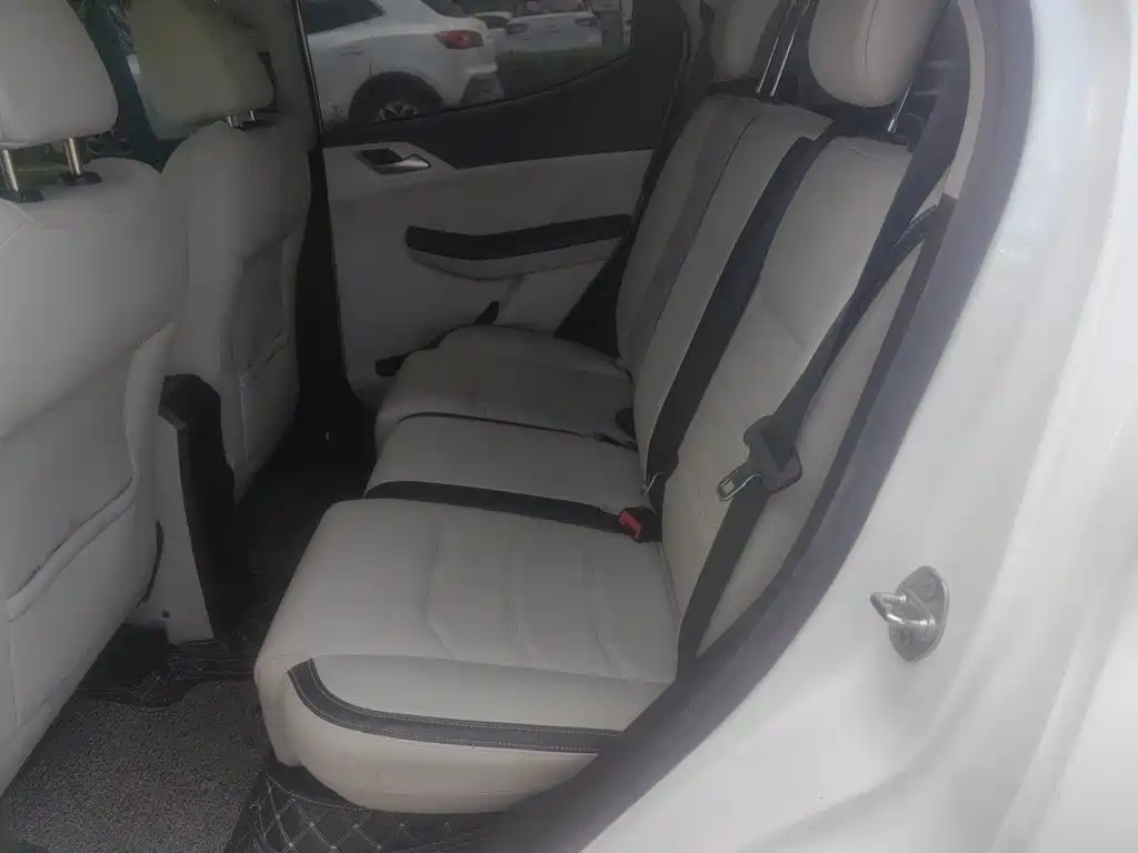 BYD Yuan Pro — миниатюра 18