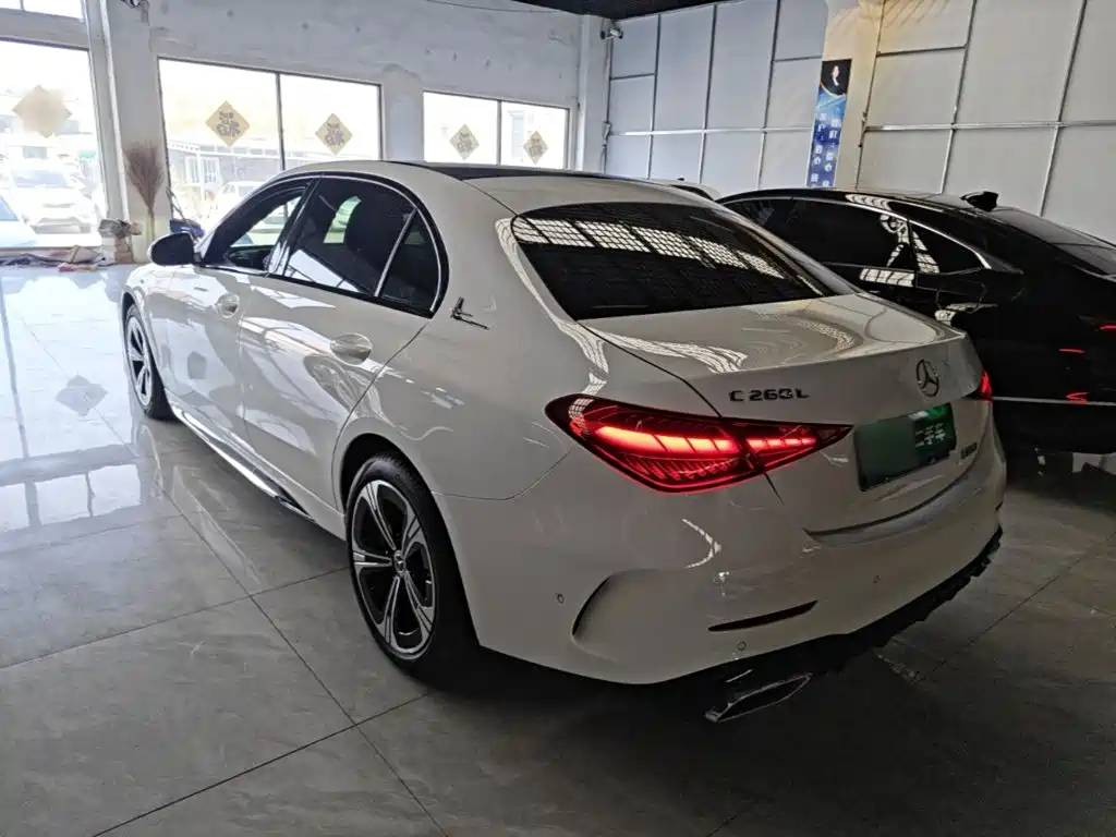 Mercedes-Benz C-Class — миниатюра 5