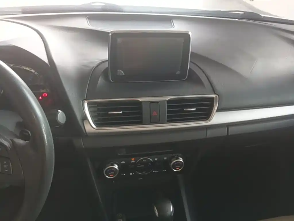 Mazda 3 Axela — миниатюра 13