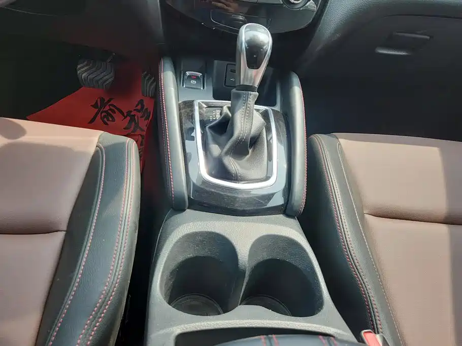 Nissan Qashqai — миниатюра 16