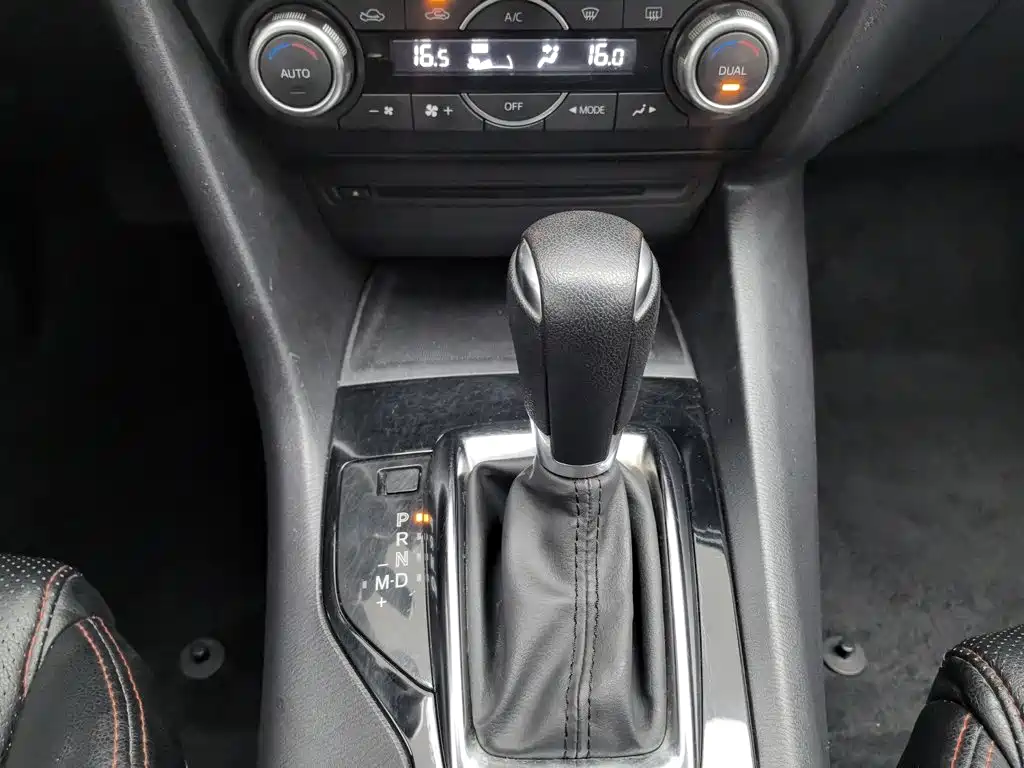 Mazda 3 Axela — миниатюра 13
