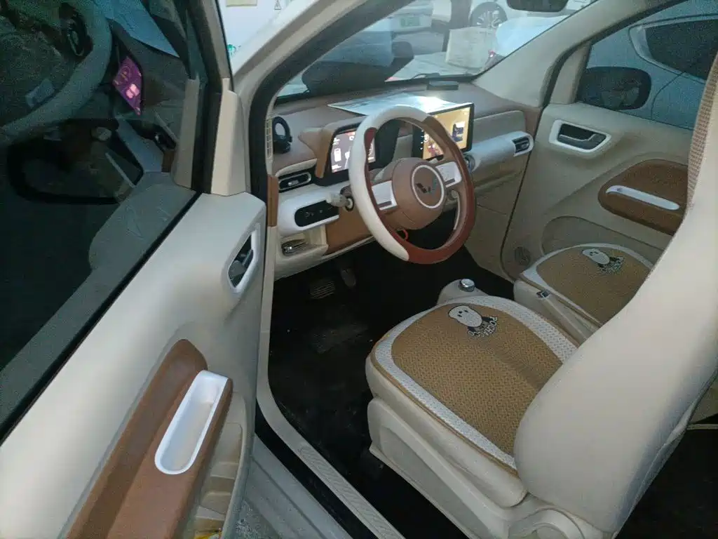 Wuling MINIEV — миниатюра 12