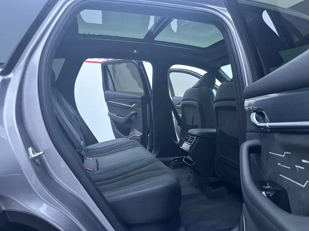 Geely Xingyue L — миниатюра 23