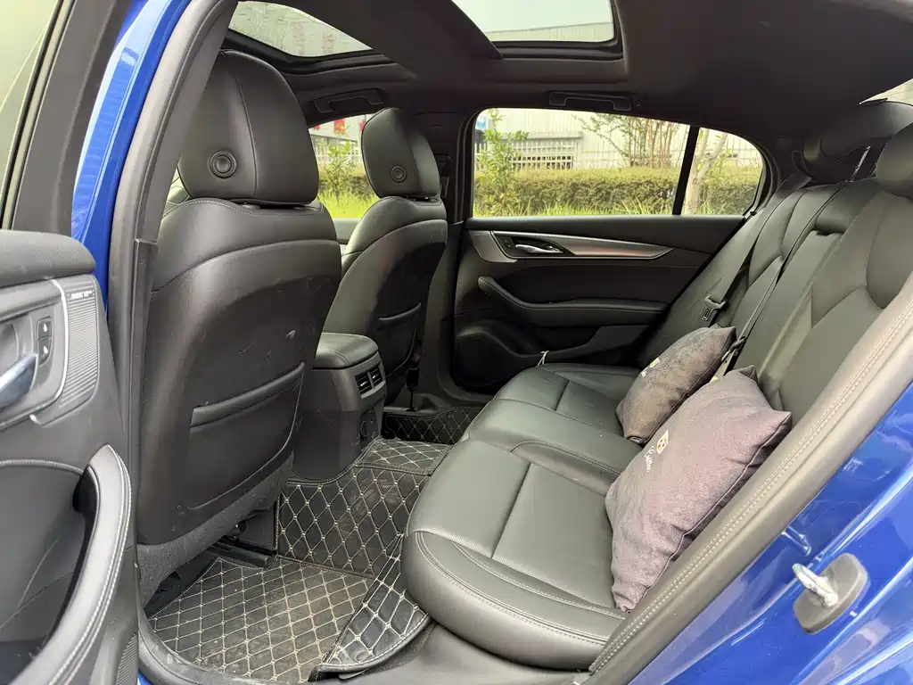Cadillac CT5 — миниатюра 9