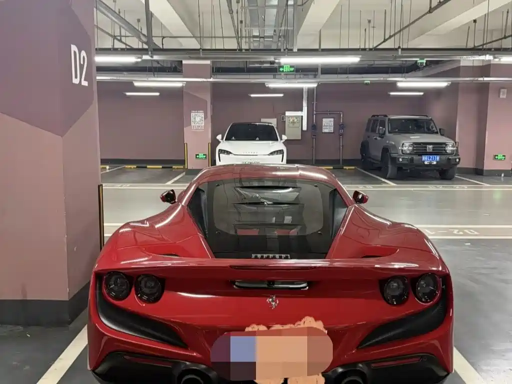 Ferrari F8 — миниатюра 4