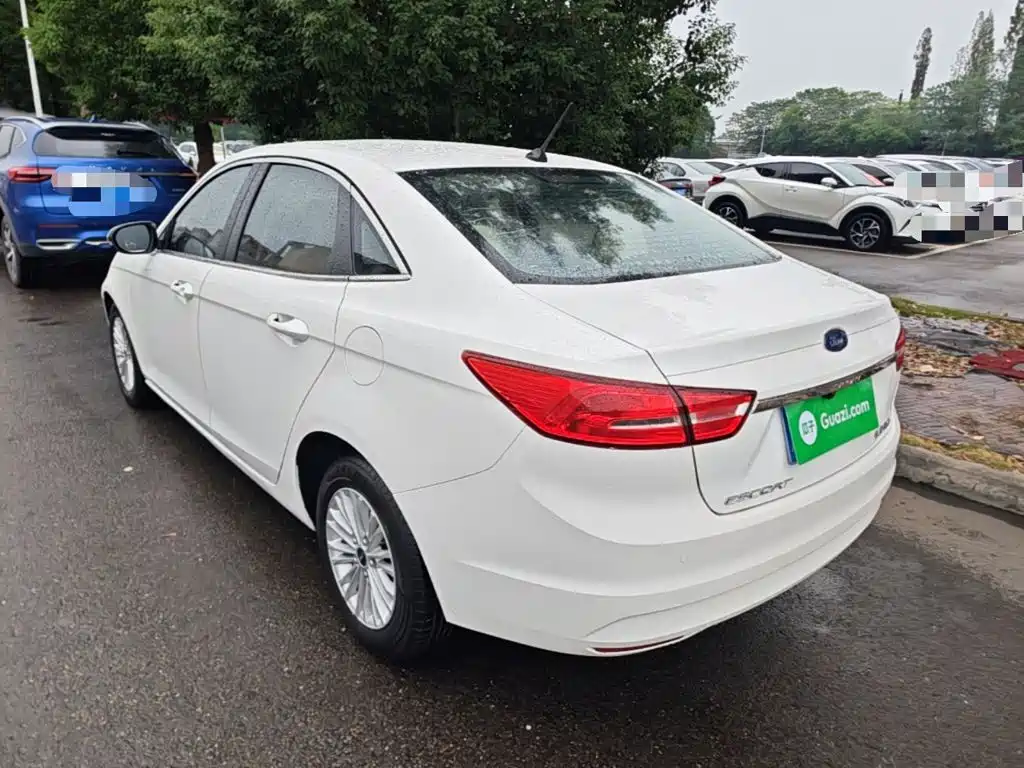 Ford Escort — миниатюра 5