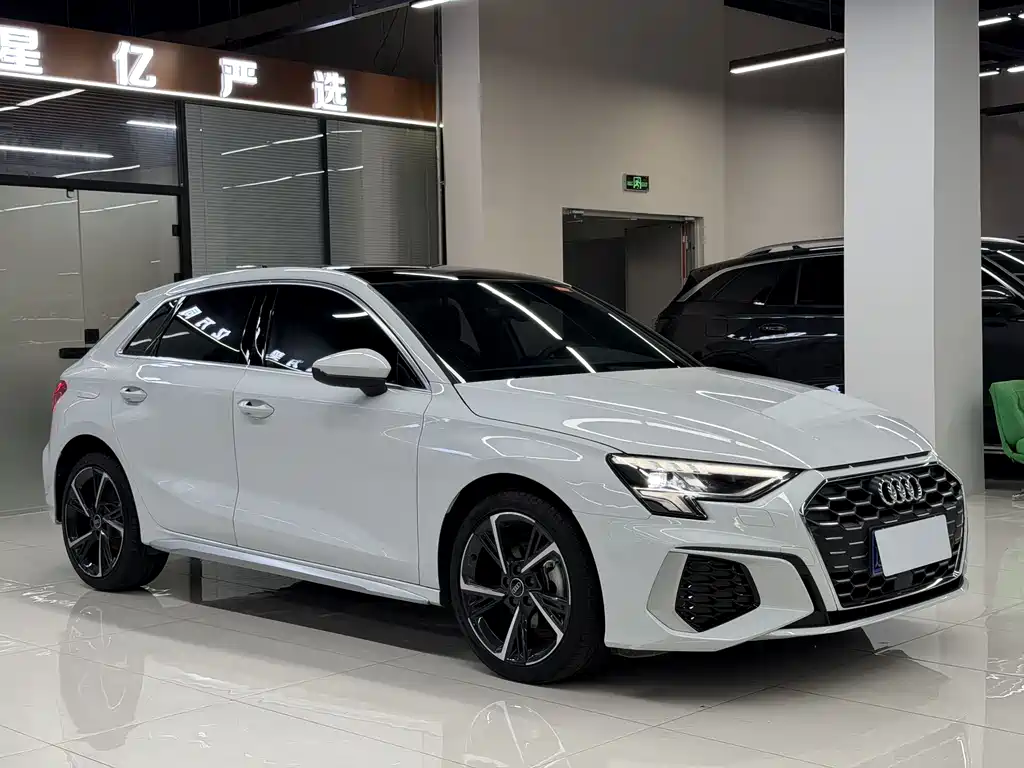 Audi A3 2023 Sportback 35 TFSI Fashion Sport