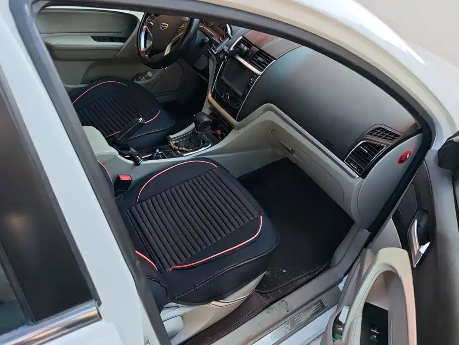 Geely Emgrand — миниатюра 8