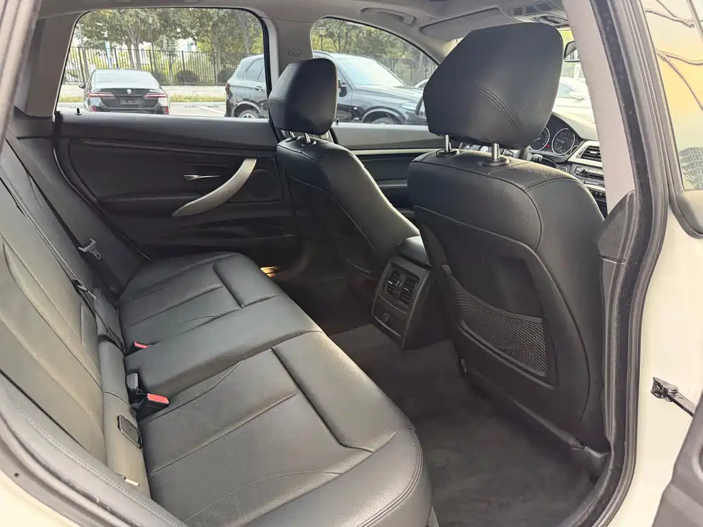 BMW 3 Series GT — миниатюра 18