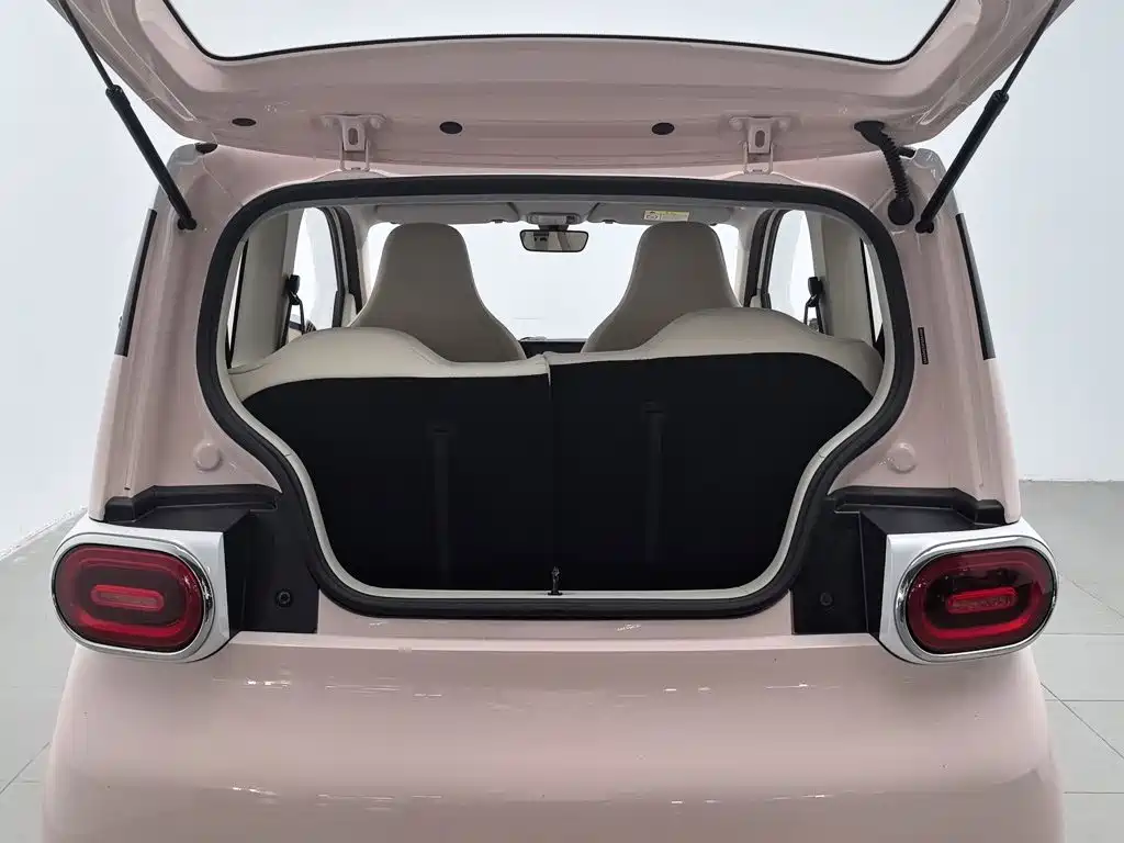Wuling MINIEV — миниатюра 16