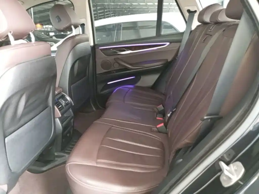BMW X5 (Import) — миниатюра 17