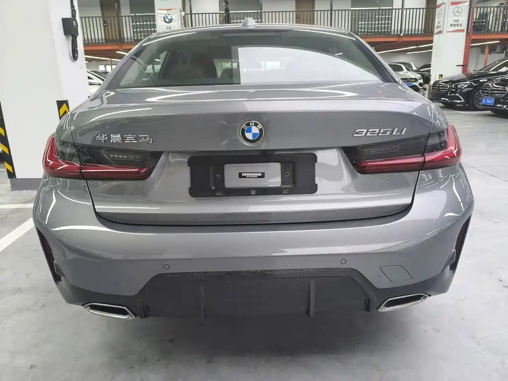 BMW 3 Series — миниатюра 8