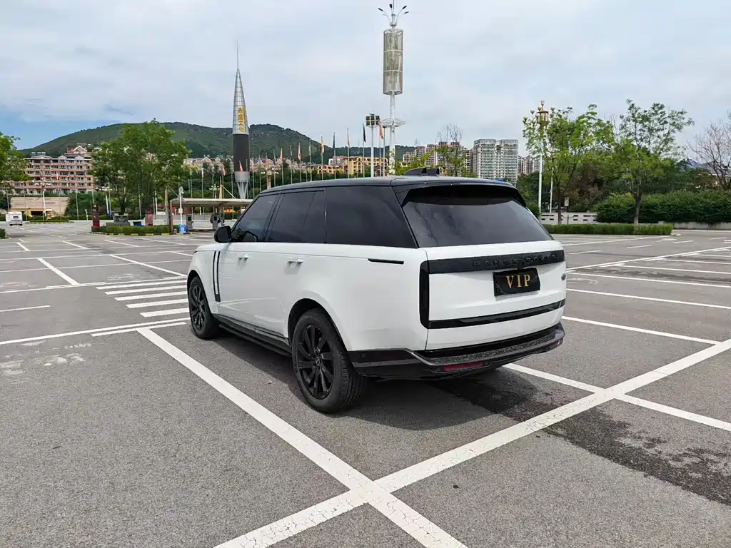 Land Rover Range Rover — миниатюра 7
