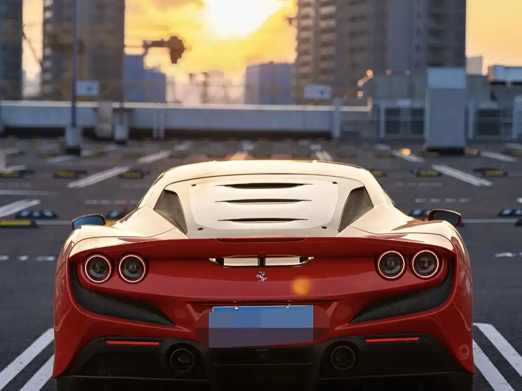 Ferrari F8 — миниатюра 3