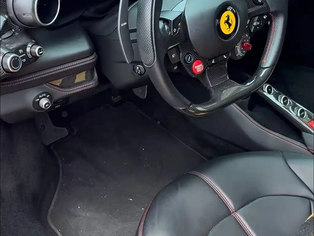 Ferrari F8 — миниатюра 7