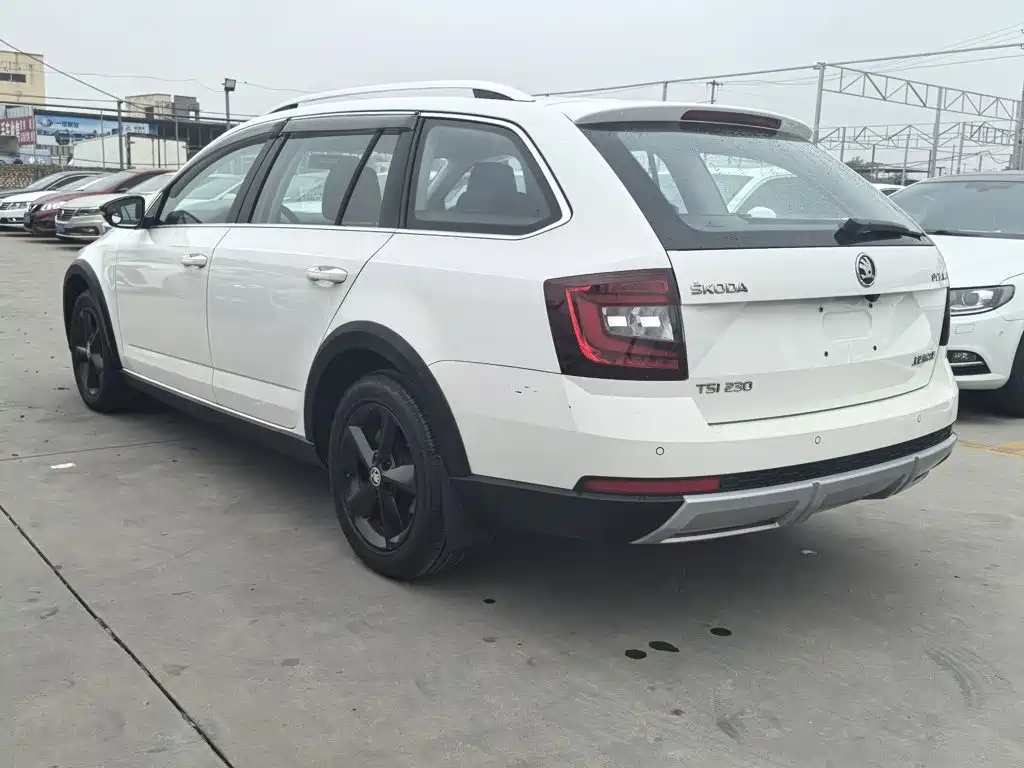 Skoda Octavia — миниатюра 5
