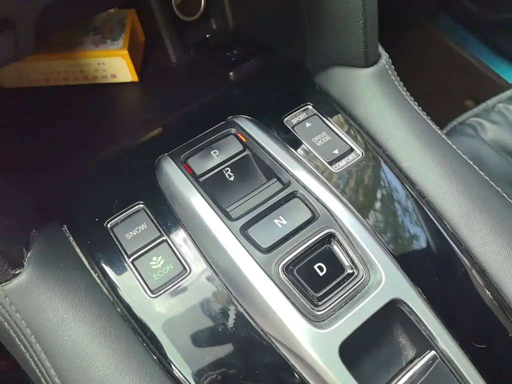Honda UR-V — миниатюра 10
