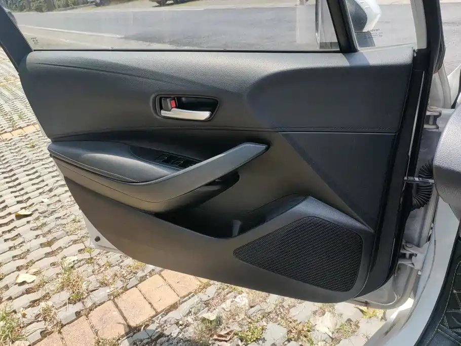 Toyota Corolla — миниатюра 7