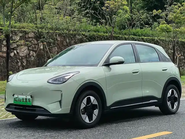 2025 Geely Xingyuan