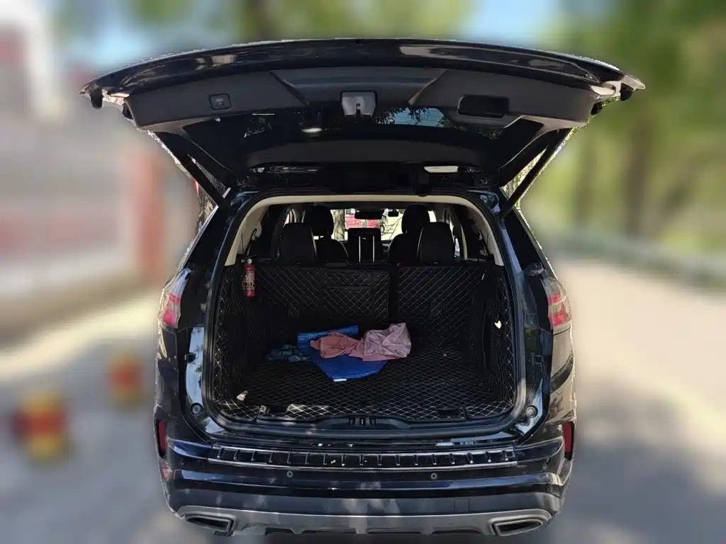 Ford Edge — миниатюра 20