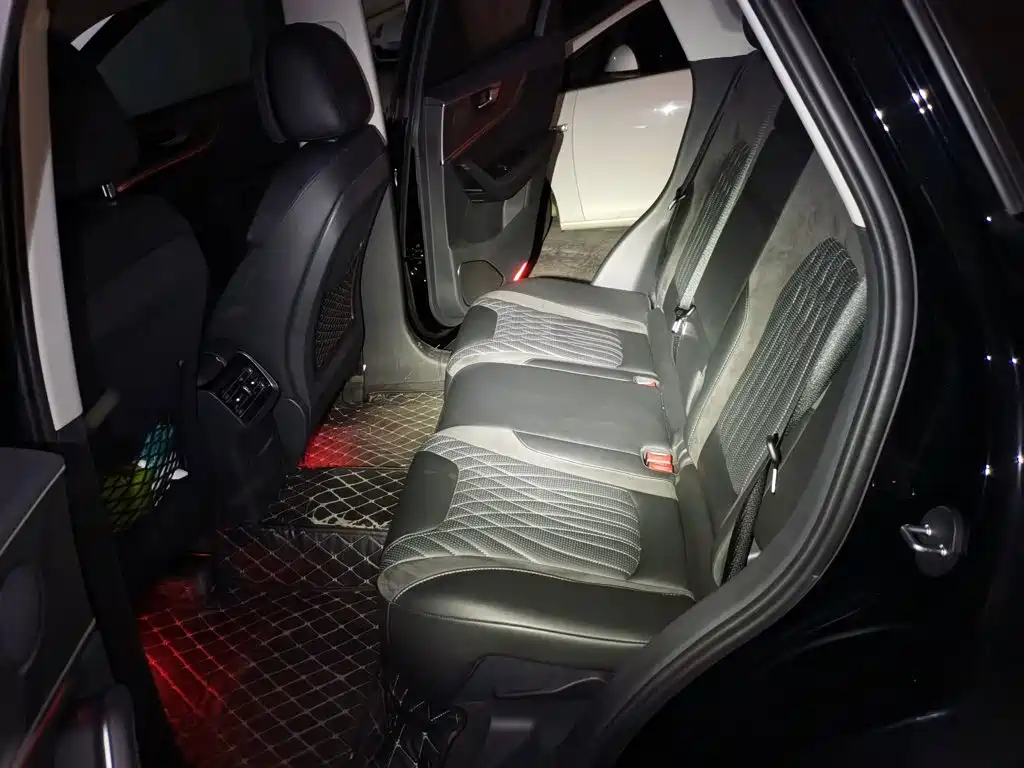 Hongqi Hongqi HS5 — миниатюра 13