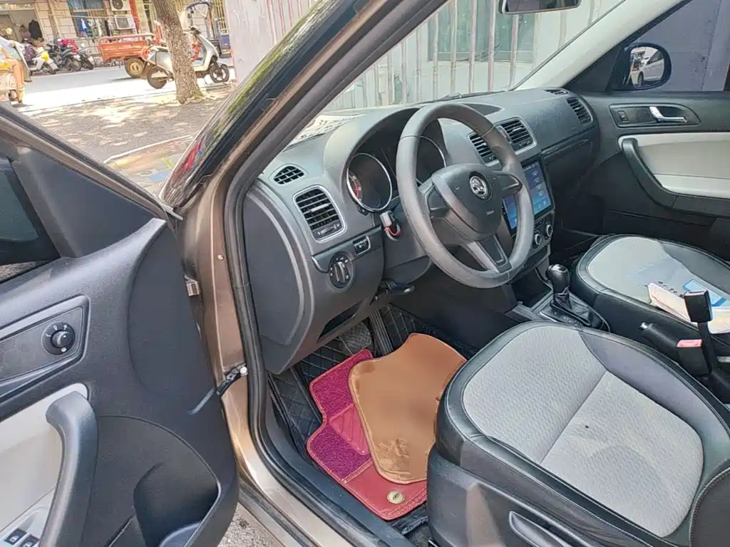 Skoda Yeti — миниатюра 16