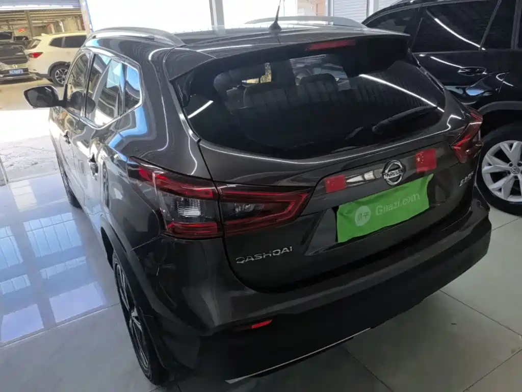 Nissan Qashqai — миниатюра 5