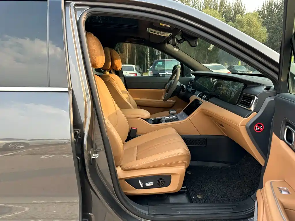 Li Auto Li ONE — миниатюра 18
