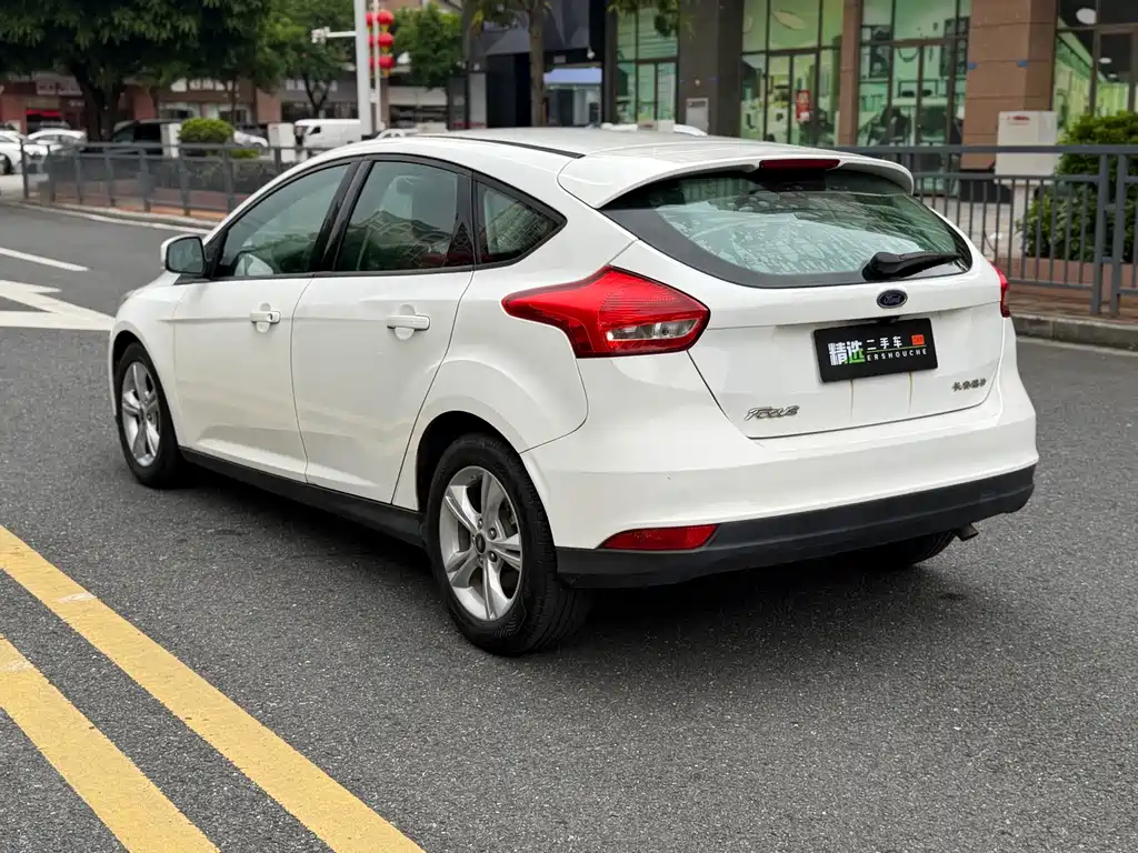 Ford Focus — миниатюра 12