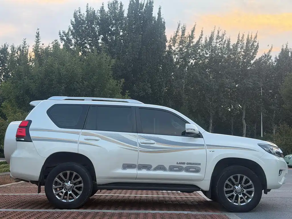 Toyota Prado (Import) — миниатюра 7