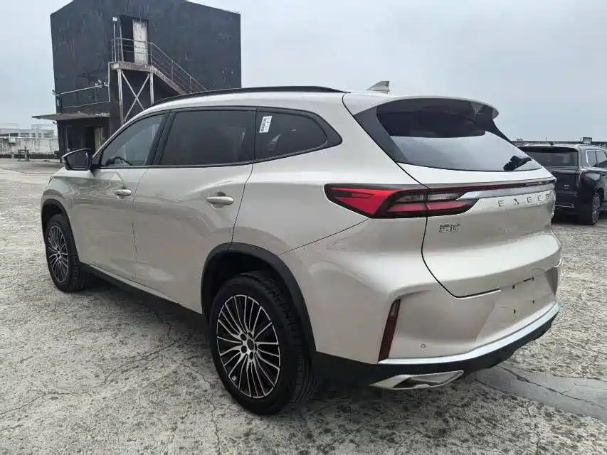 Exeed Lingyun — миниатюра 8