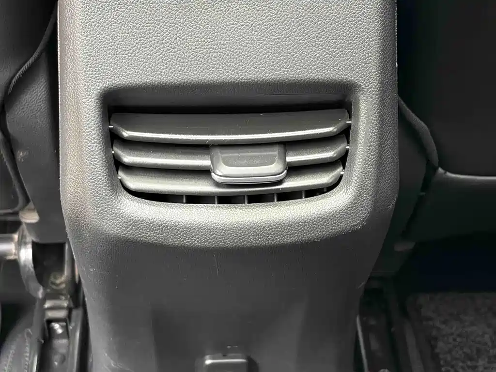 Chevrolet Volando — миниатюра 10