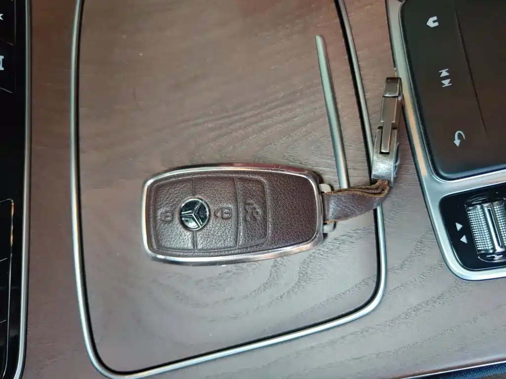 Mercedes-Benz E-Class New Energy — миниатюра 9