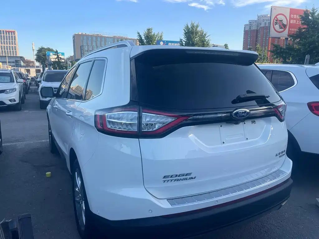 Ford Edge 2015 2.0T GTDi