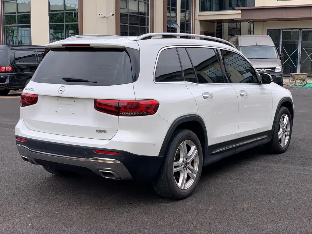 Mercedes-Benz GLB — миниатюра 6