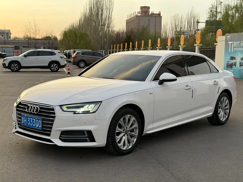 Audi A4L 2019