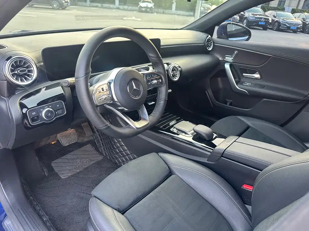 Mercedes-Benz A-Class A 2021 A 200 L Sport Fashion