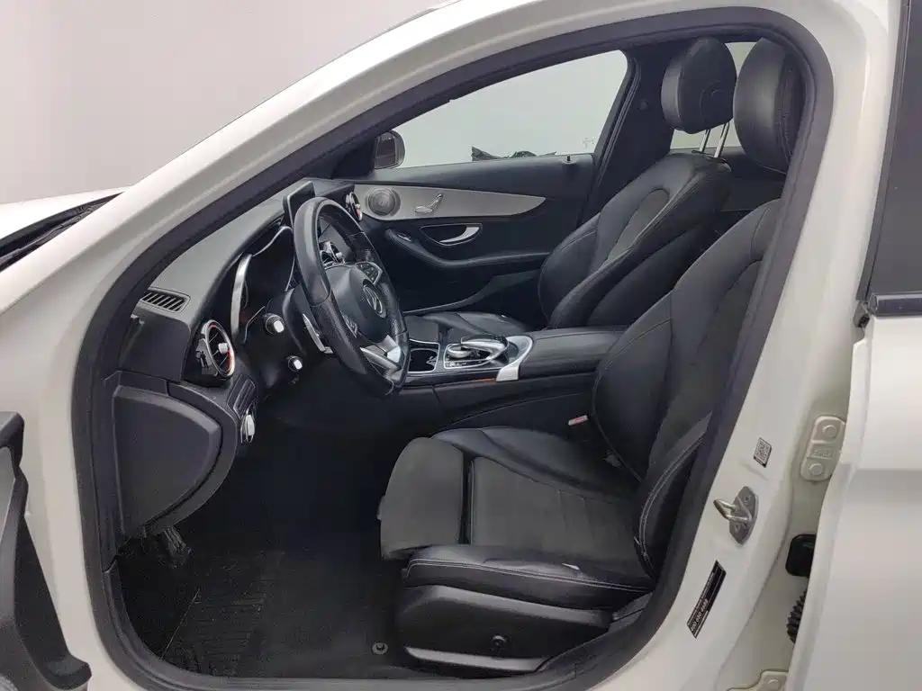 Mercedes-Benz C-Class — миниатюра 10