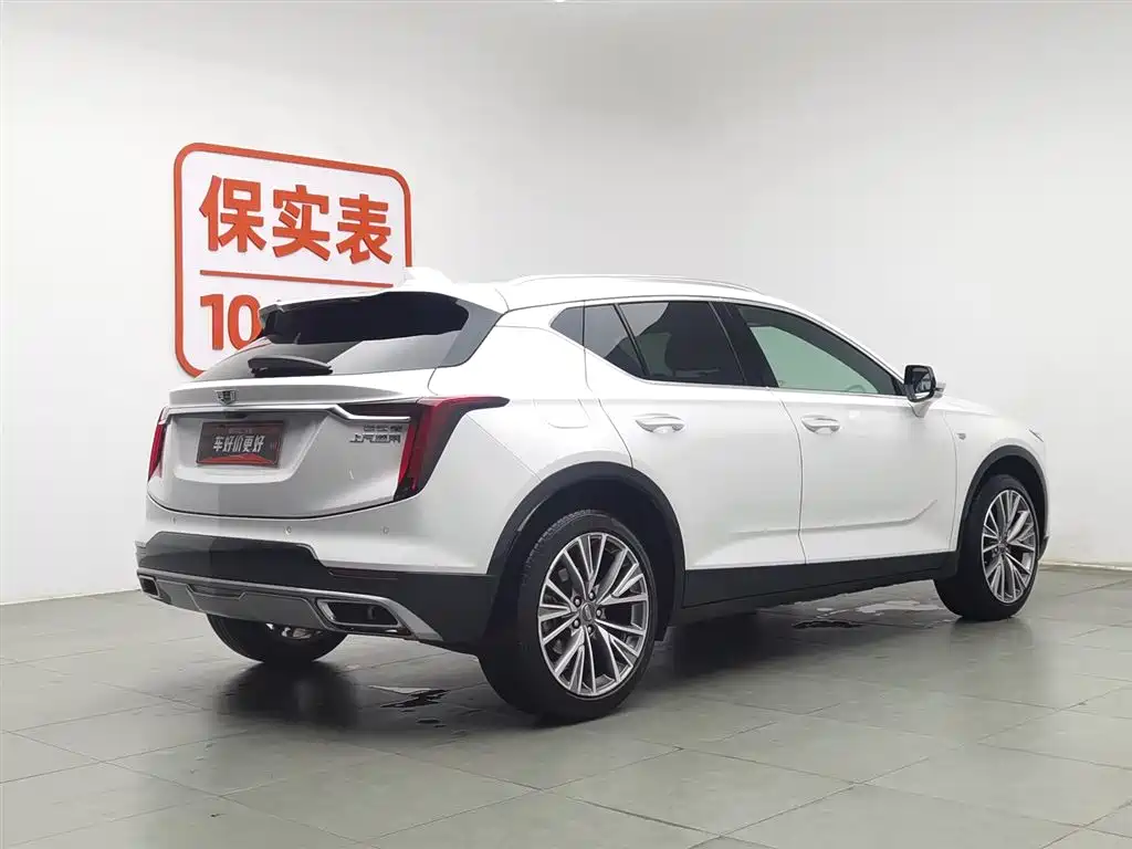 Cadillac GT4 2023 25T Luxury
