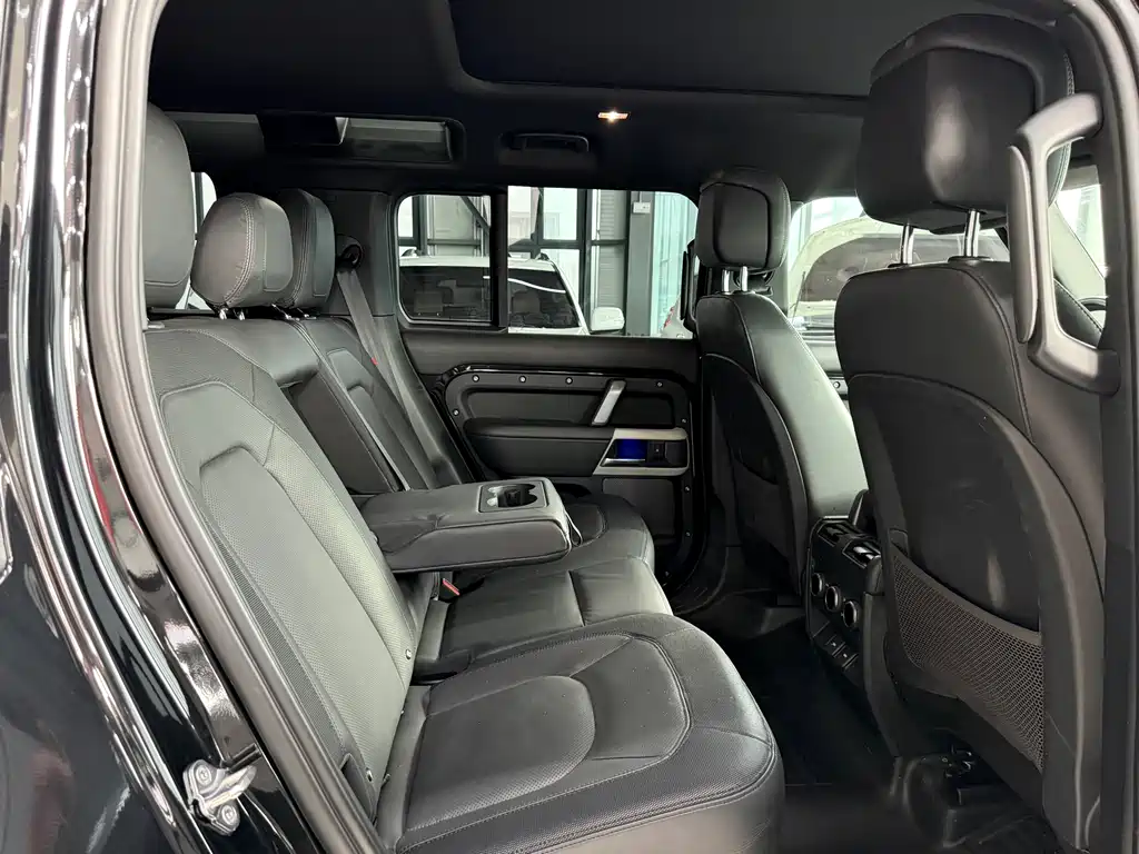 Land Rover Land Rover Defender 2023 110 3.0T P400 X-DYNAMIC HSE