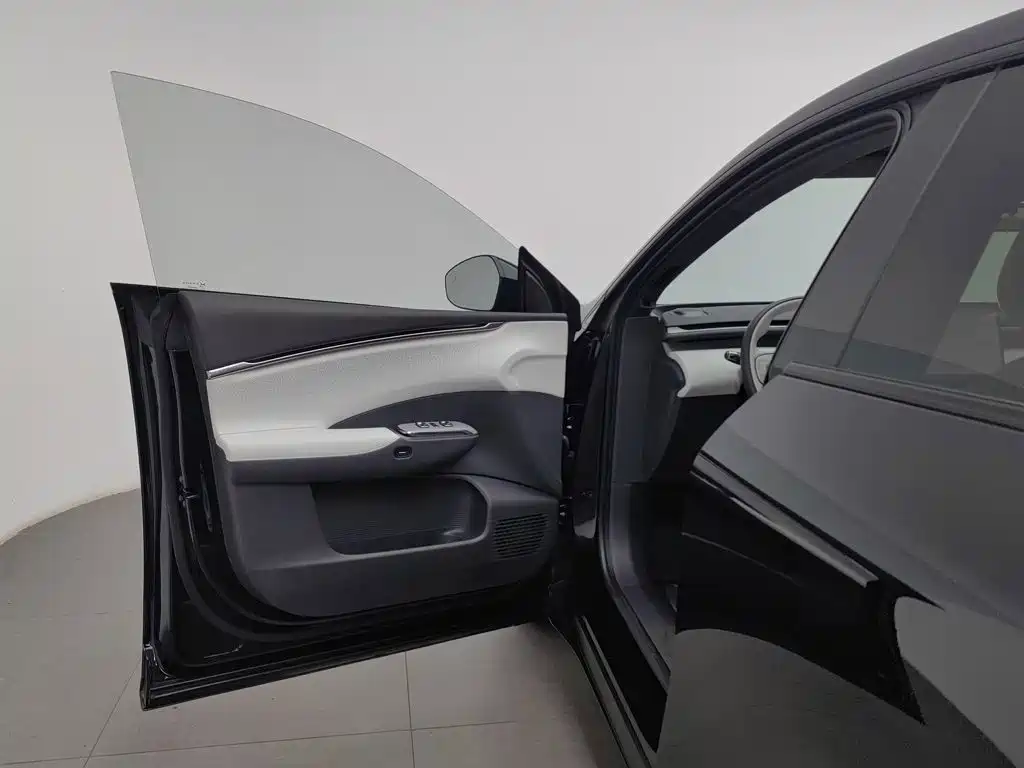XPeng G7 — миниатюра 8