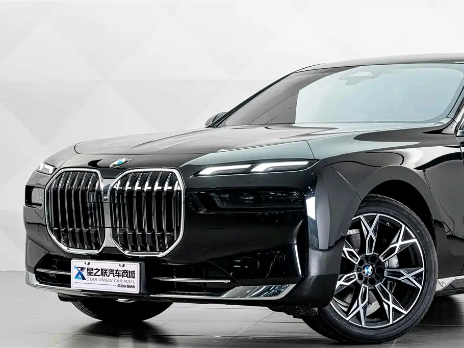 BMW 7 Series 7 2026 735Li Luxury