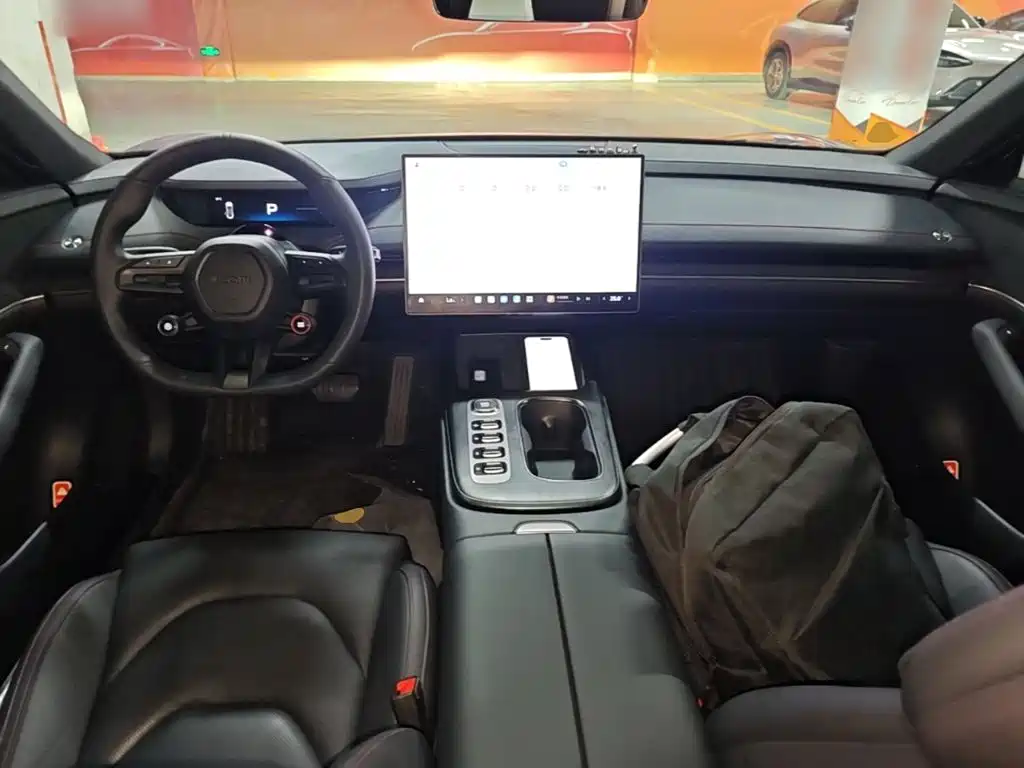 Xiaomi SU7 — миниатюра 10