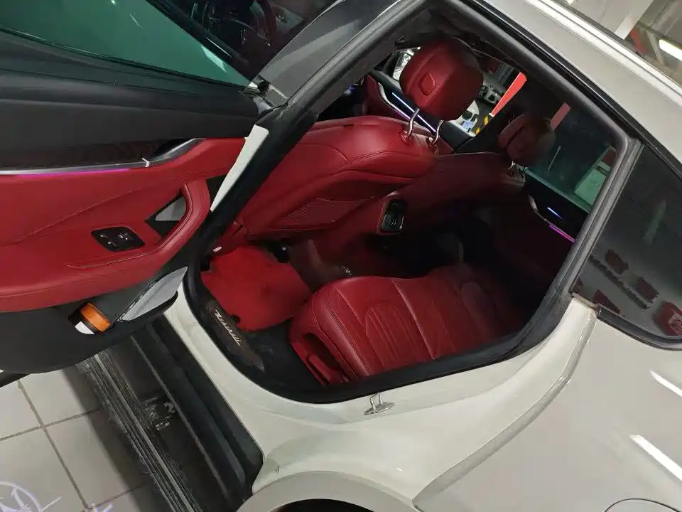 Maserati Levante — миниатюра 5